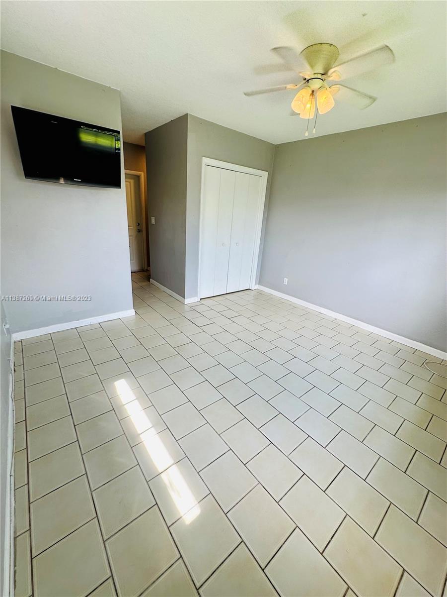 CORAL WAY VILLAGE SEC A P - Residential Lease