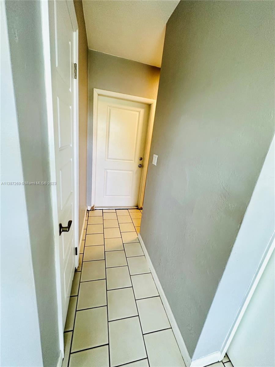 CORAL WAY VILLAGE SEC A P - Residential Lease