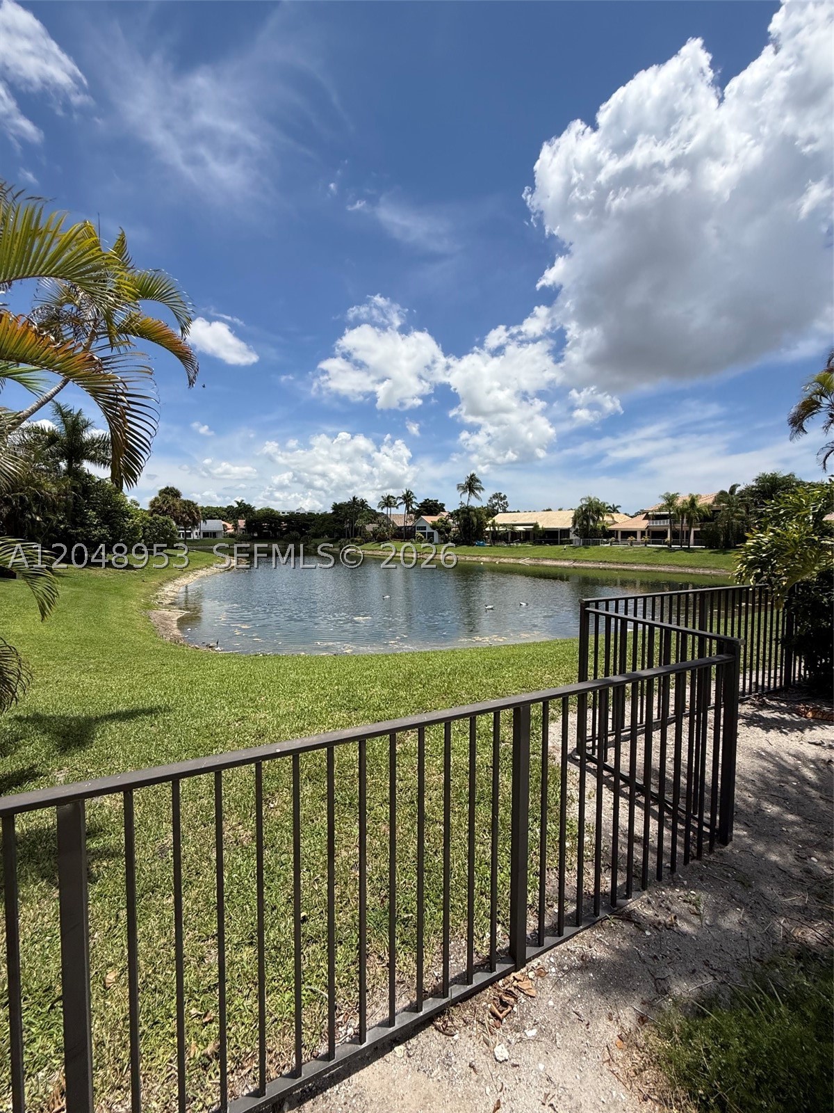 ENCANTADA - Residential