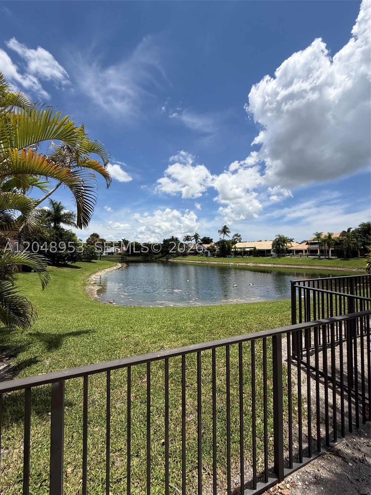 ENCANTADA - Residential