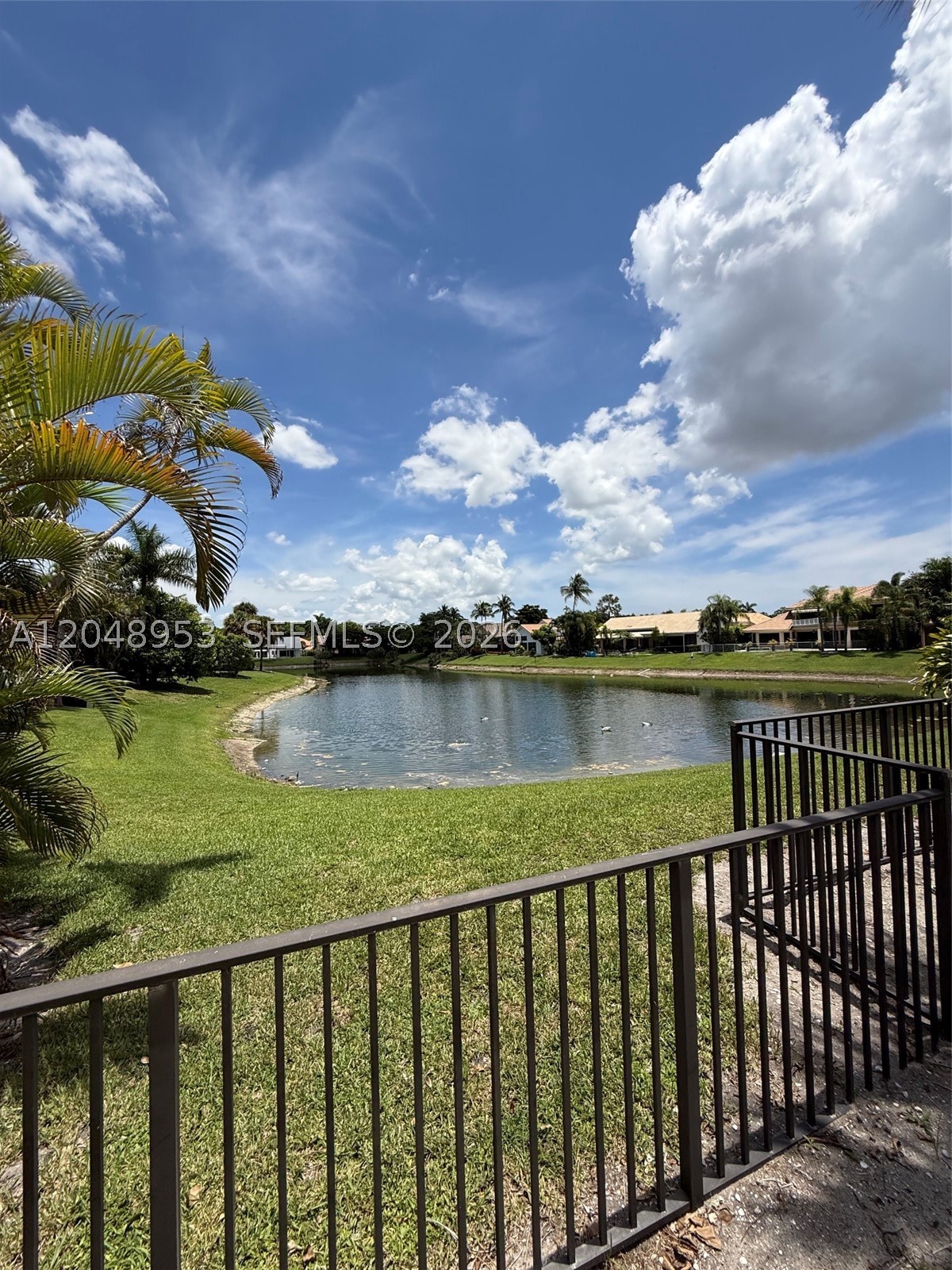 ENCANTADA - Residential