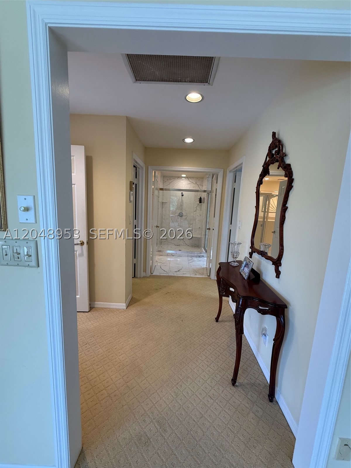 ENCANTADA - Residential