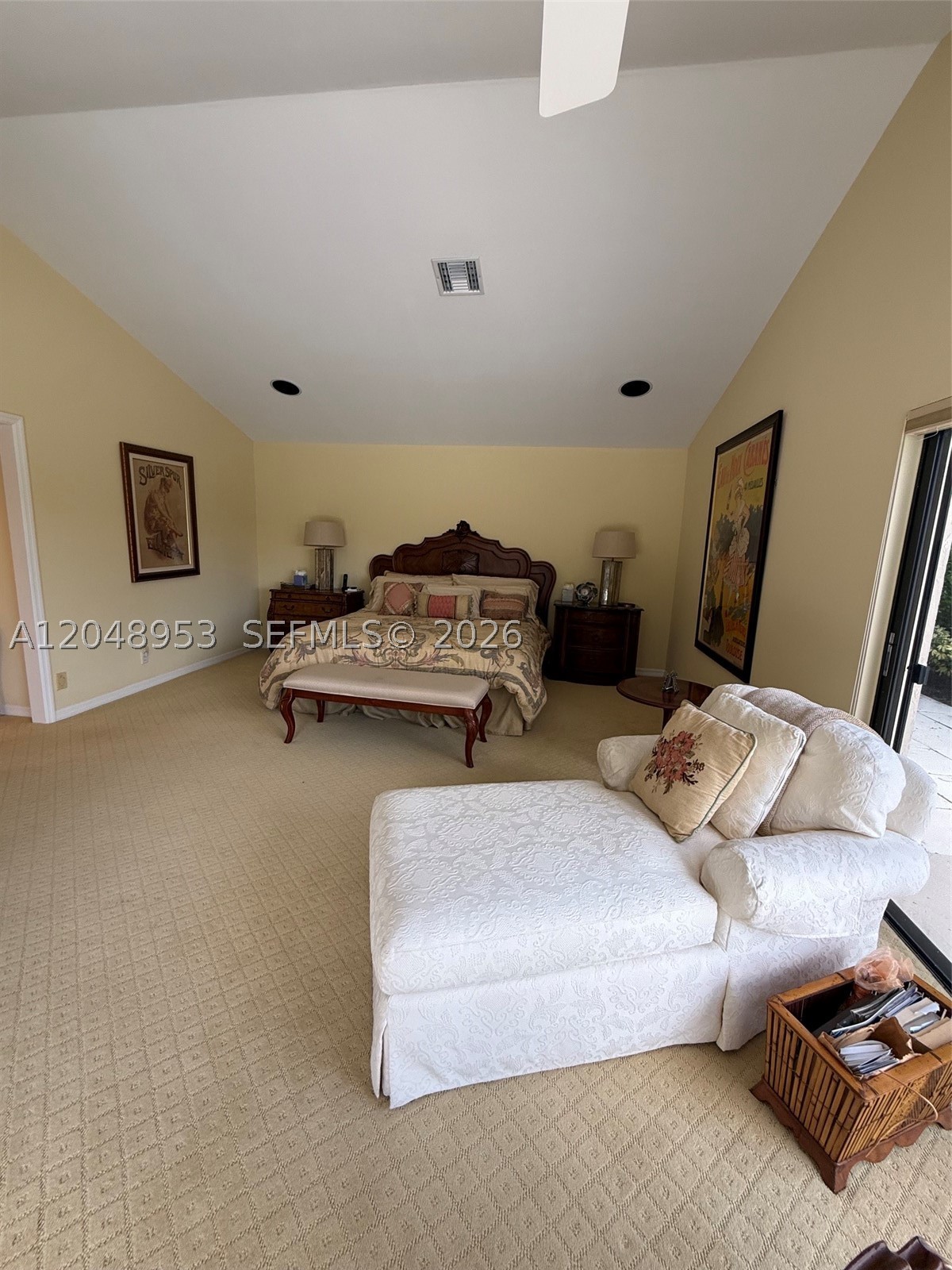 ENCANTADA - Residential