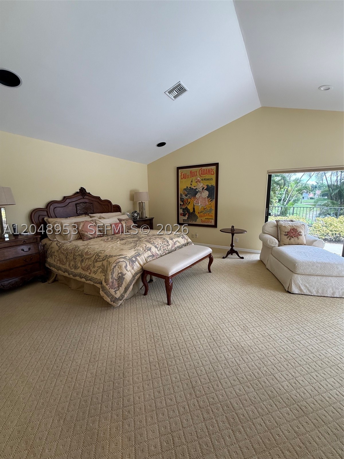 ENCANTADA - Residential