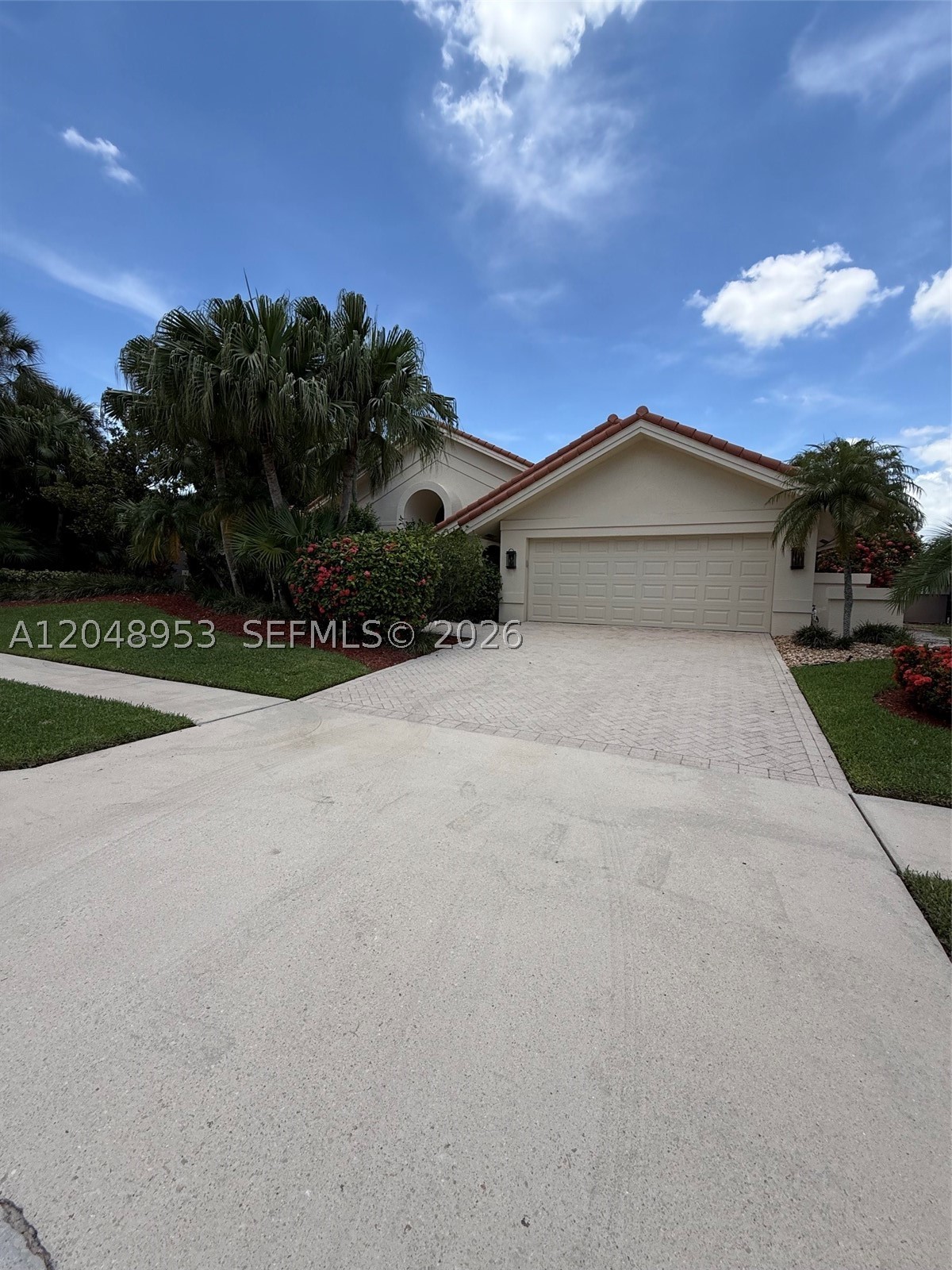 ENCANTADA - Residential