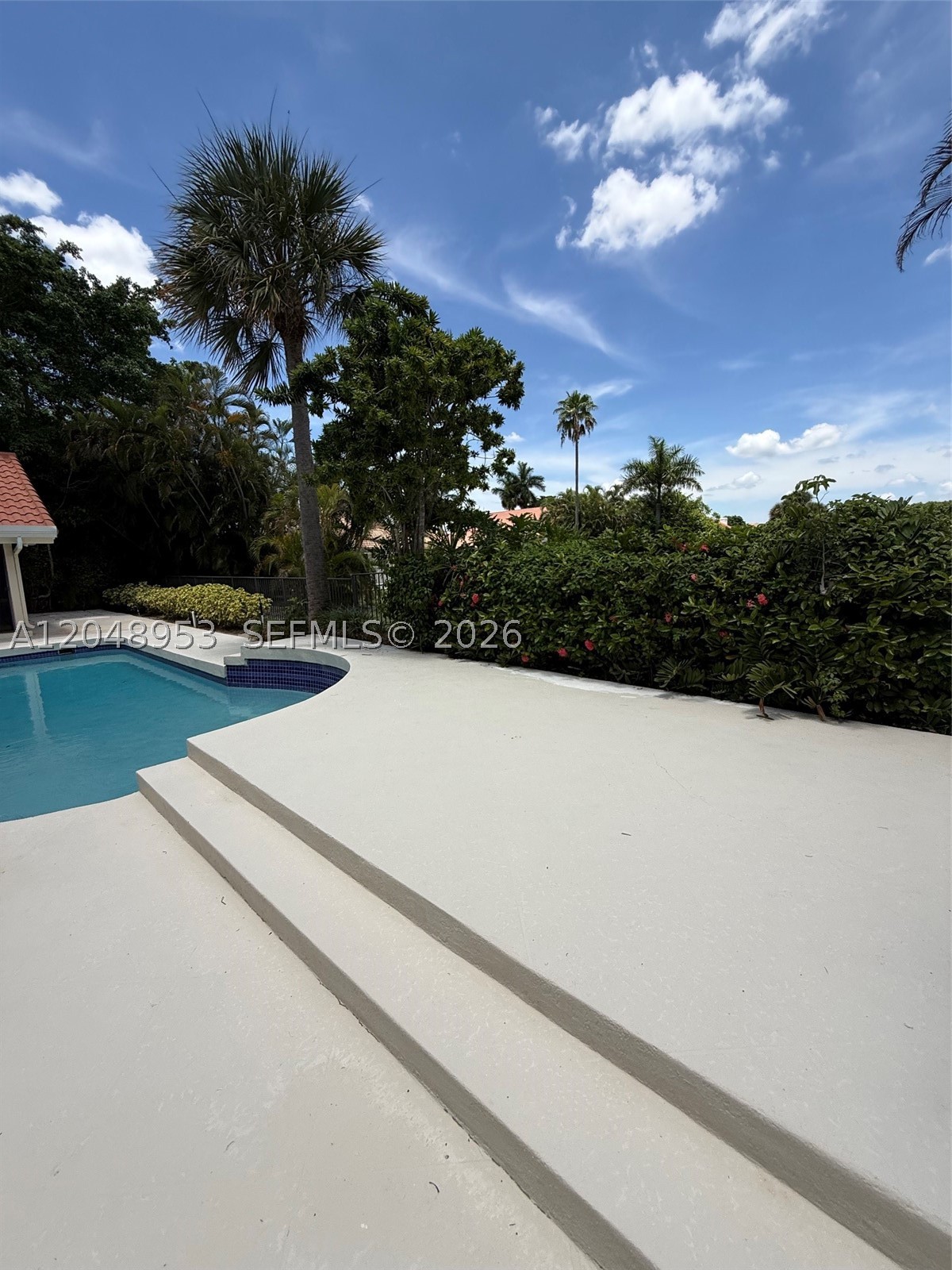 ENCANTADA - Residential
