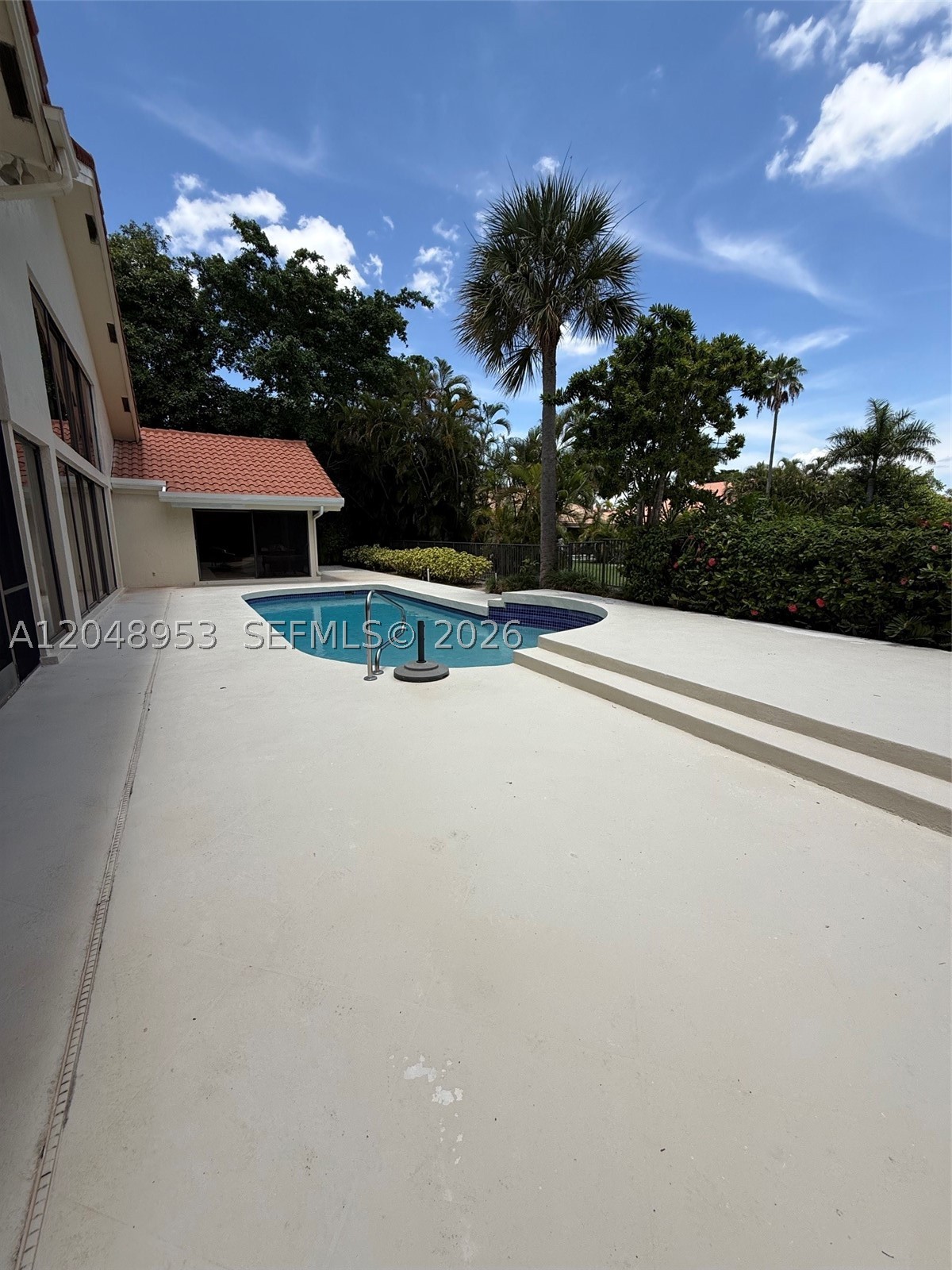 ENCANTADA - Residential
