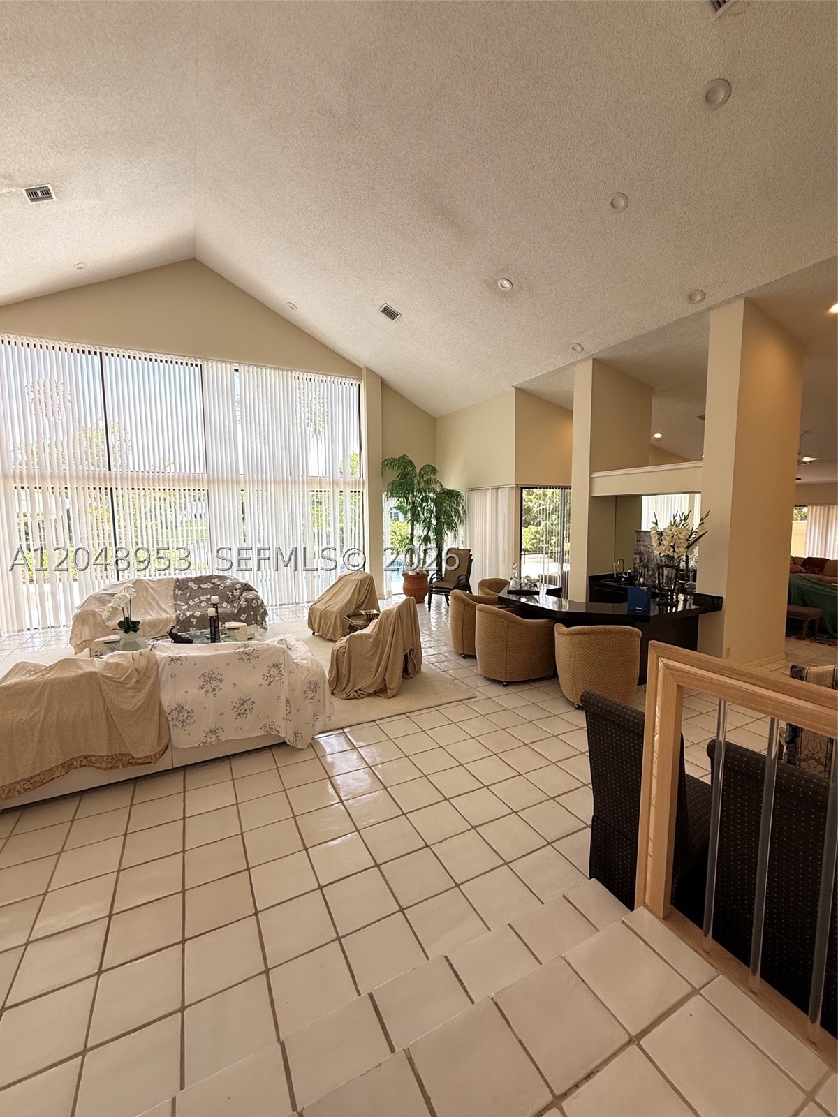 ENCANTADA - Residential