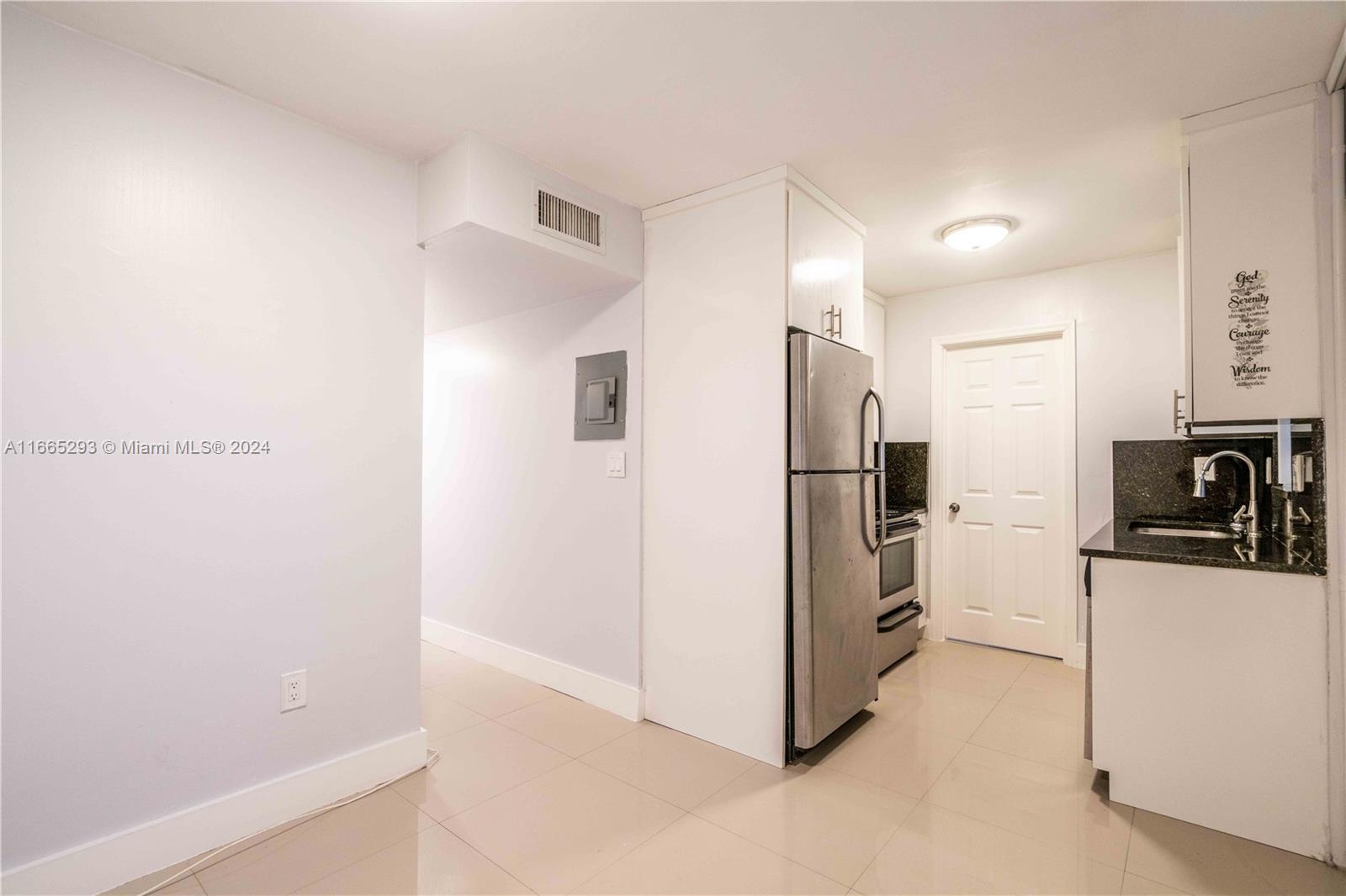 ISLE OF NORMANDY-MIAMI VI - Residential Lease