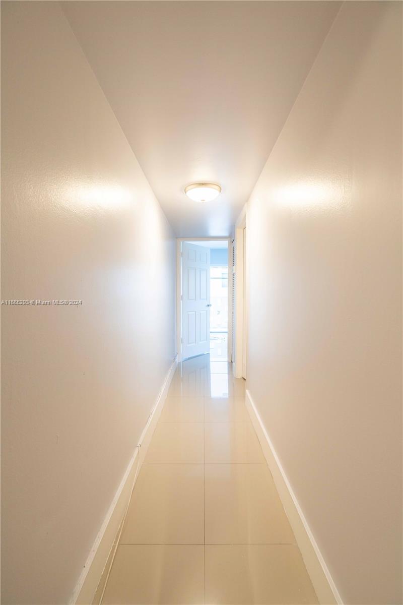 ISLE OF NORMANDY-MIAMI VI - Residential Lease