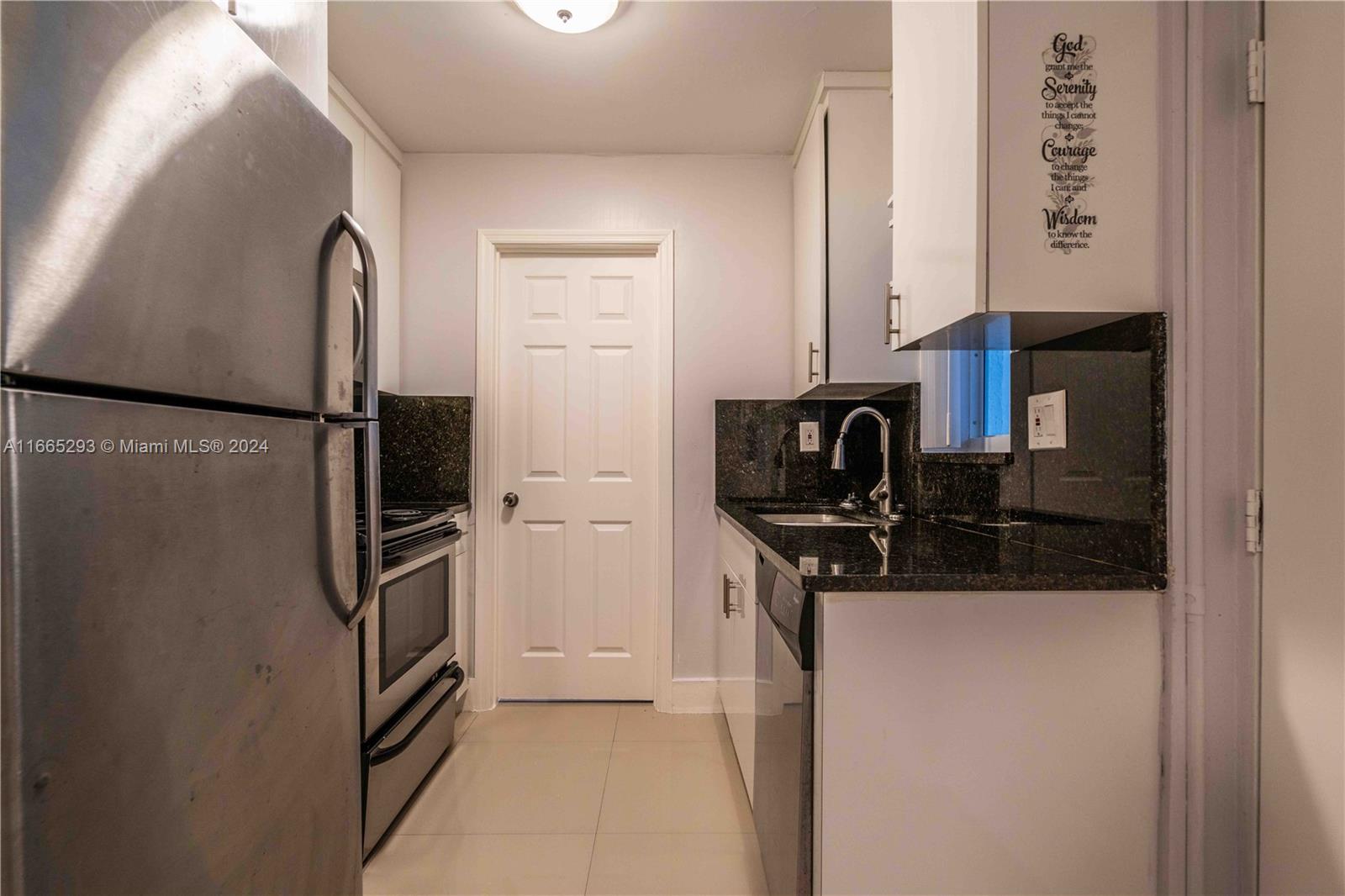 ISLE OF NORMANDY-MIAMI VI - Residential Lease
