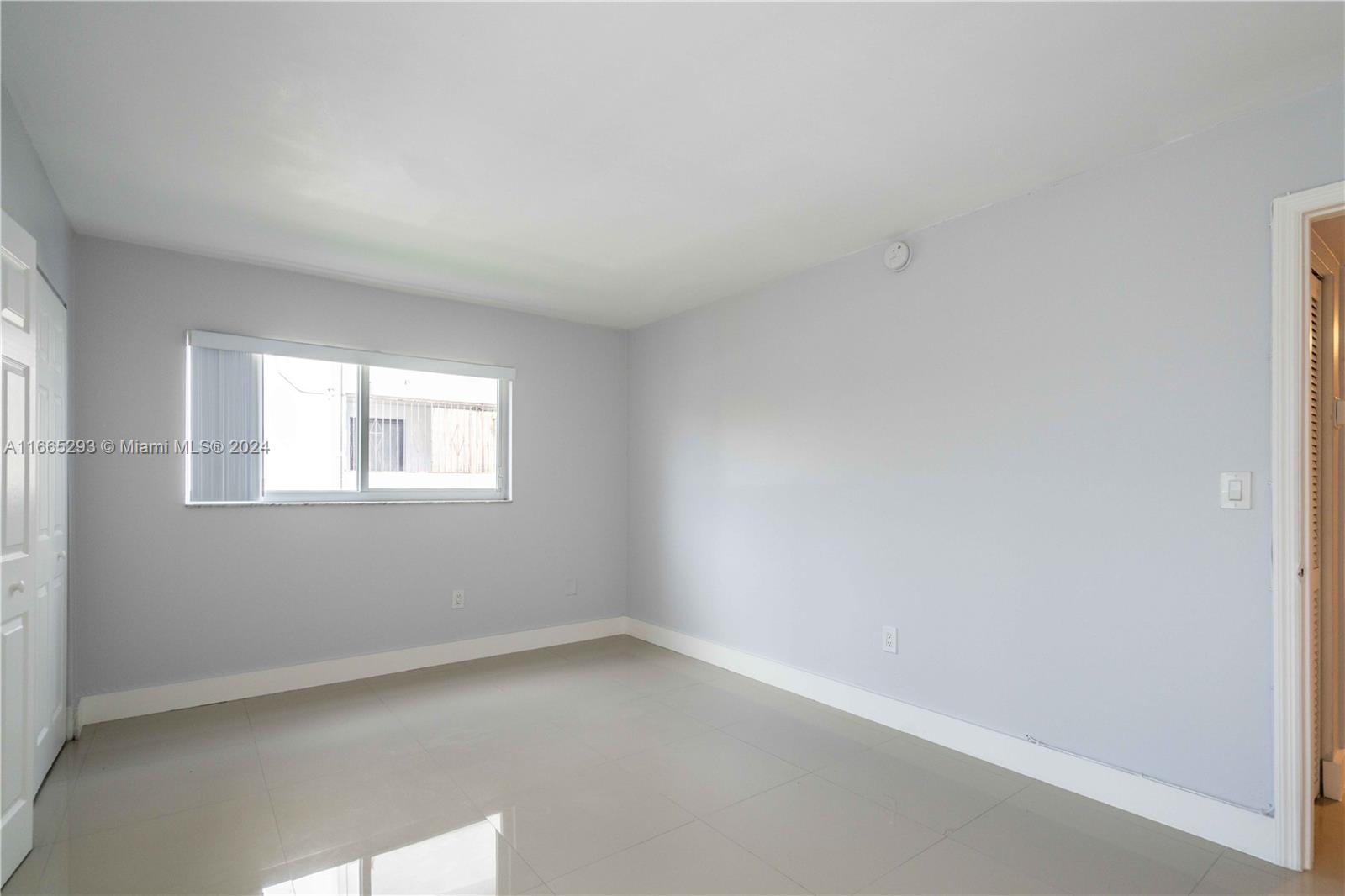 ISLE OF NORMANDY-MIAMI VI - Residential Lease