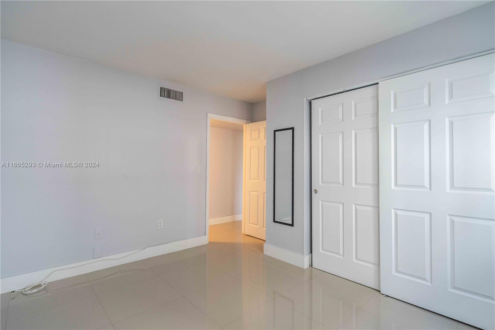 ISLE OF NORMANDY-MIAMI VI - Residential Lease