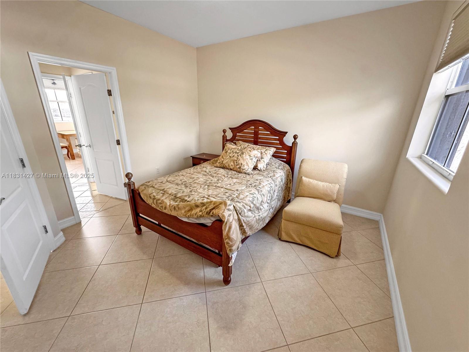 AVENTURA LAKES - PHASE II - Residential
