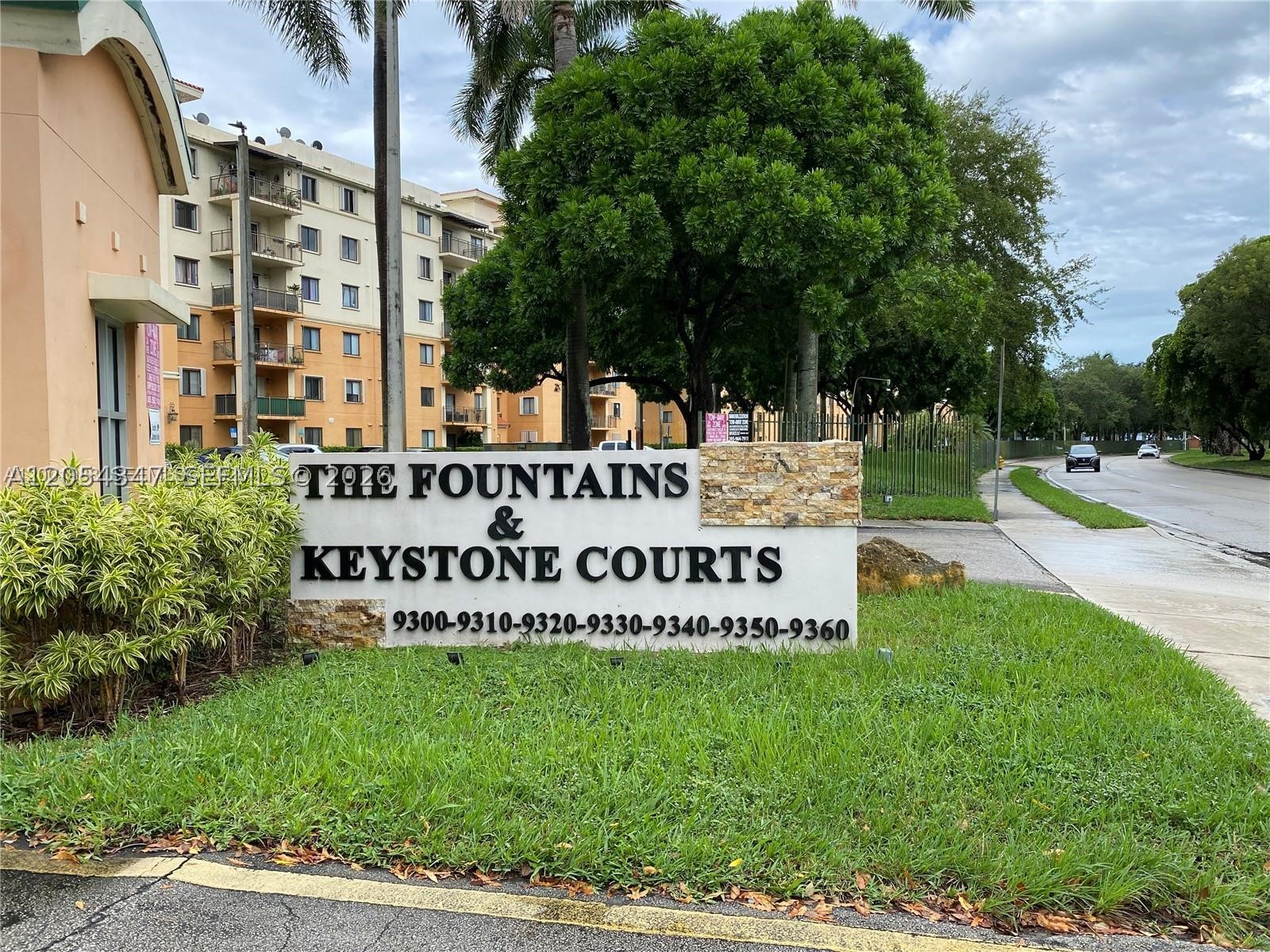 THE FOUNTAINS AT FONTAINE - Residential Lease