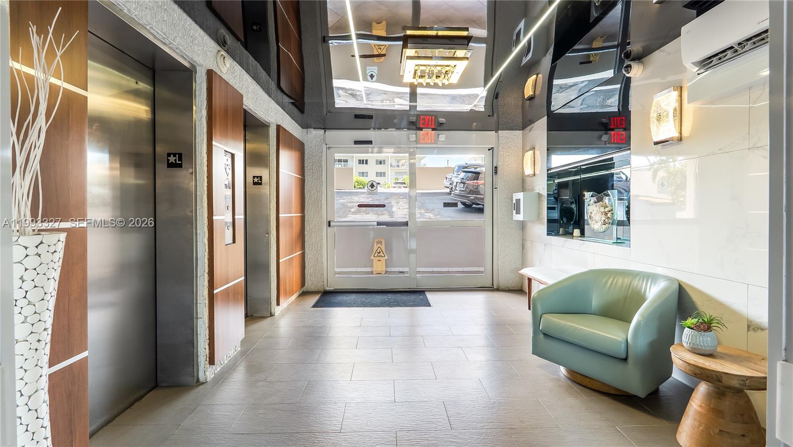 DORSEY ARMS CONDO - Residential