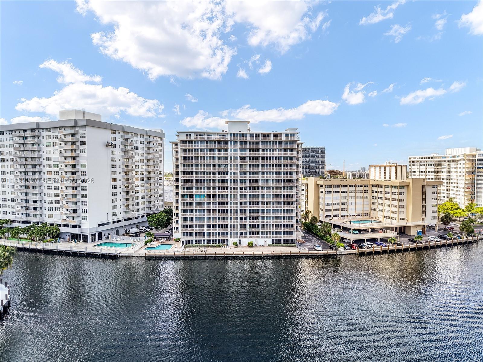 DORSEY ARMS CONDO - Residential