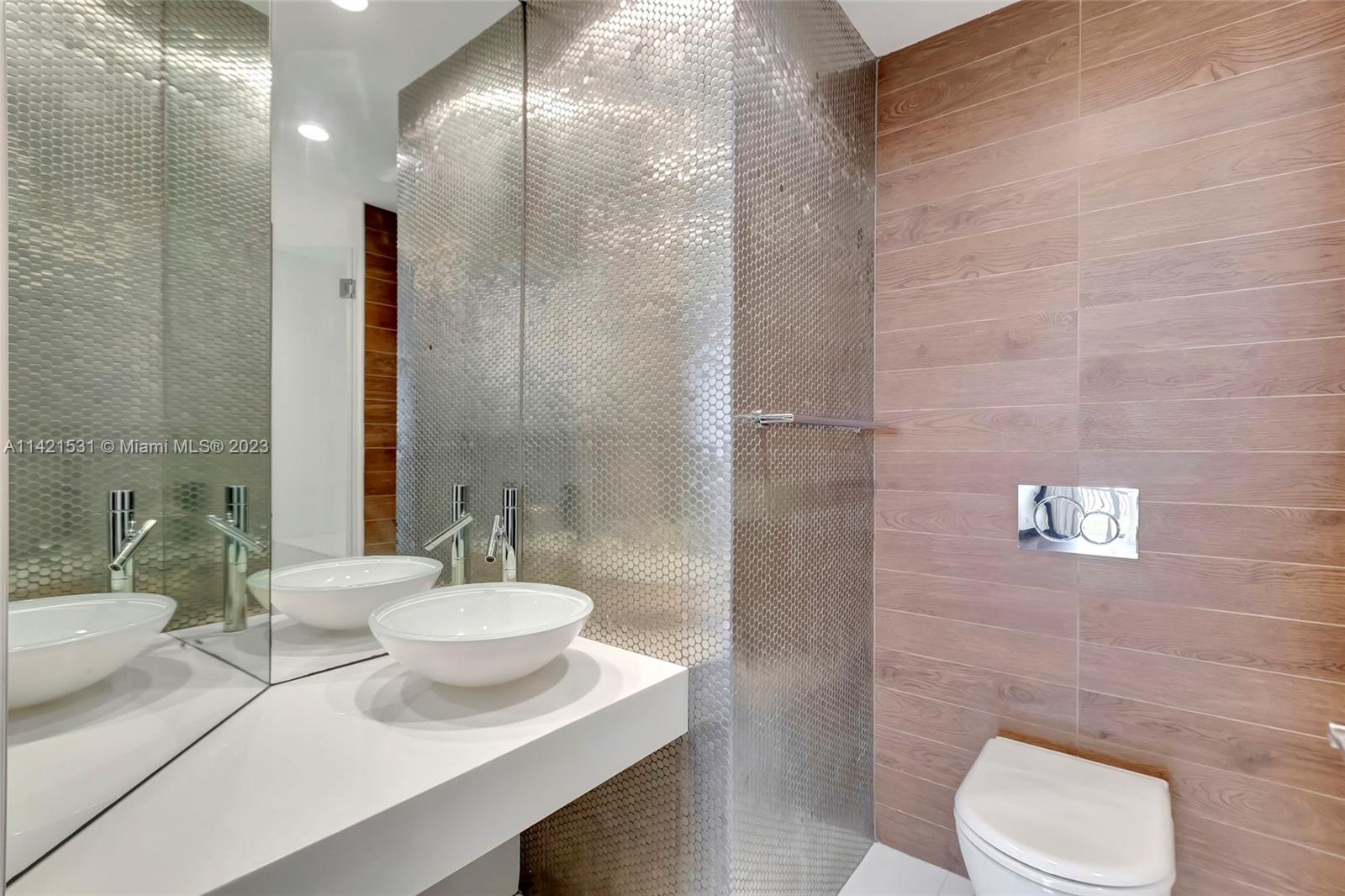 ACQUALINA OCEAN RESIDENCE - Residential