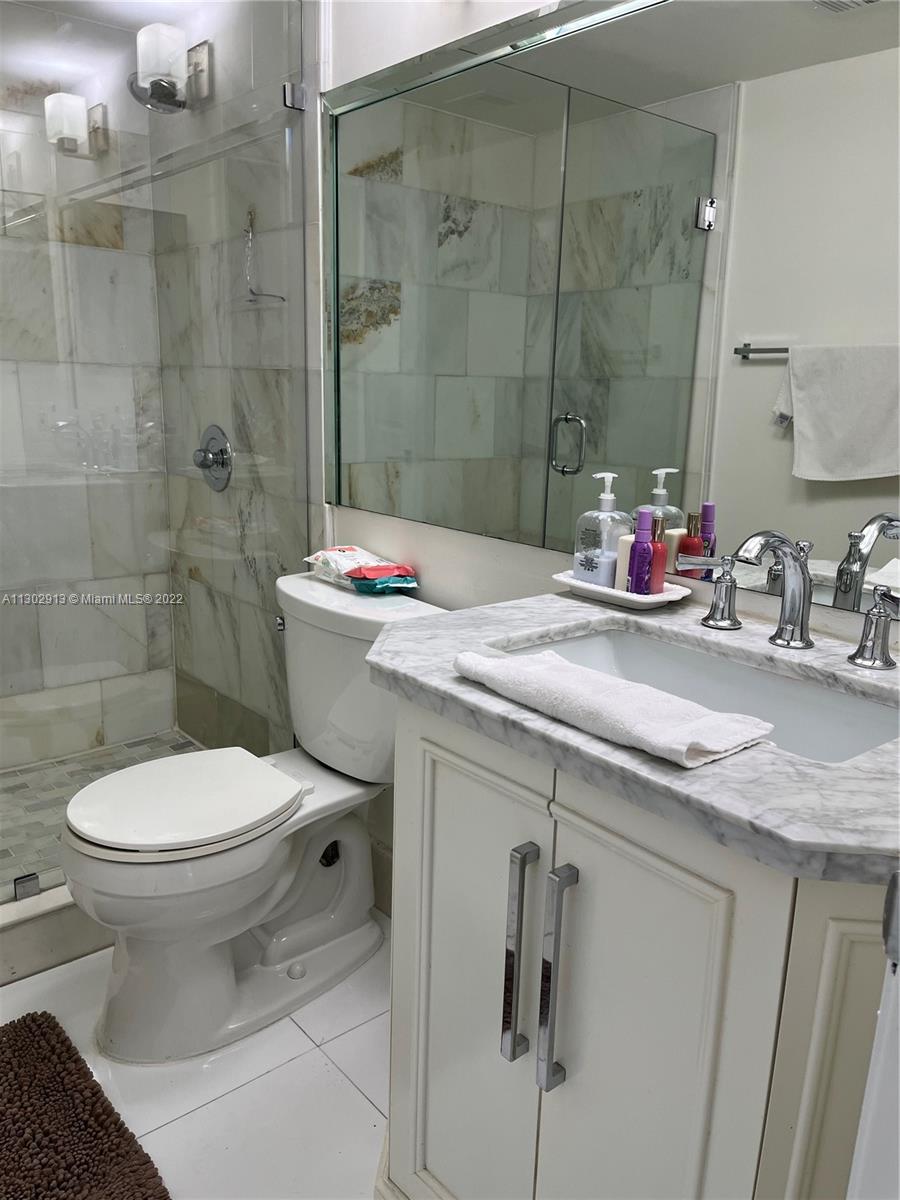 THE GREENS AT DORAL CONDO - Residential