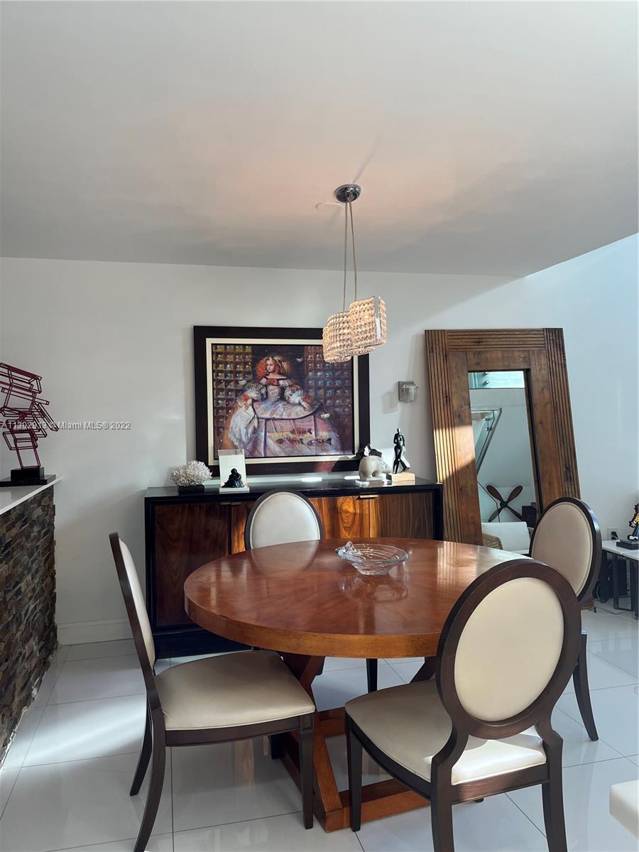 THE GREENS AT DORAL CONDO - Residential