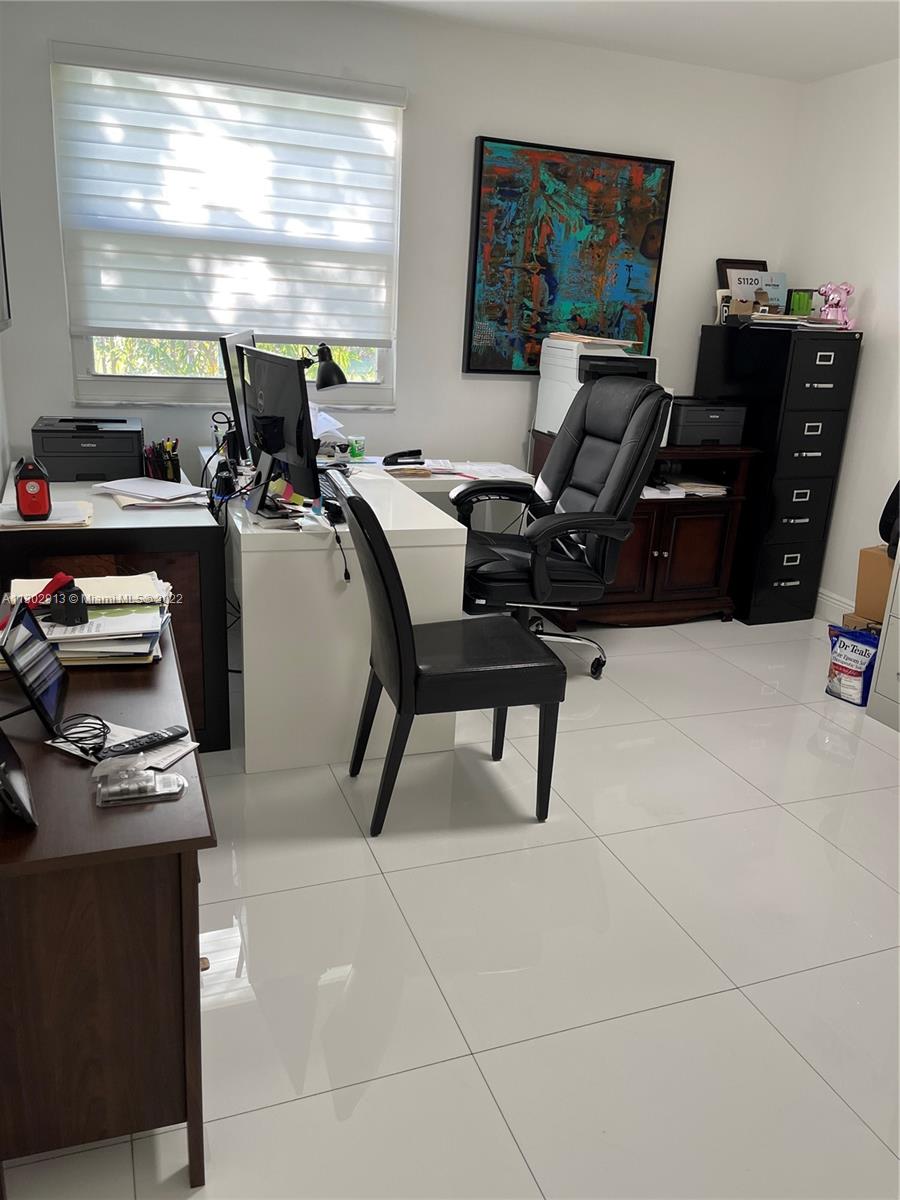 THE GREENS AT DORAL CONDO - Residential