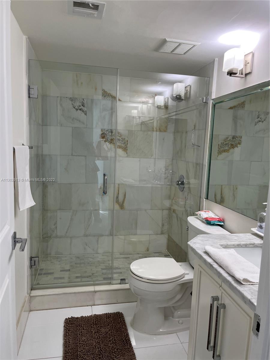 THE GREENS AT DORAL CONDO - Residential