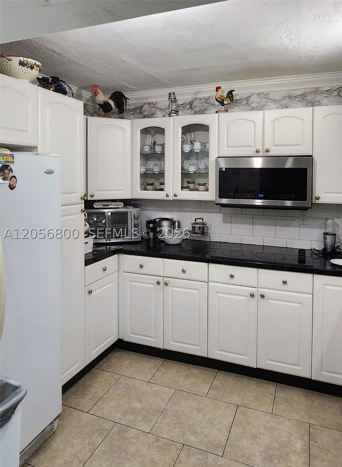 COMMODORE PLAZA CONDO - Residential