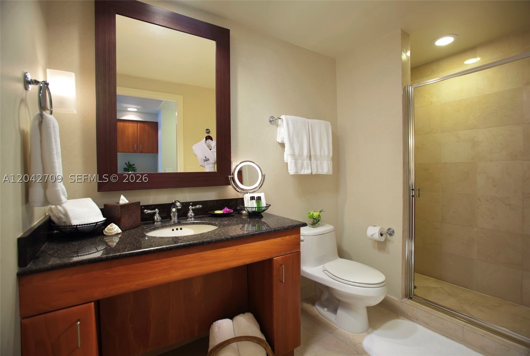 TRUMP INTERNATIONAL SONES - Residential