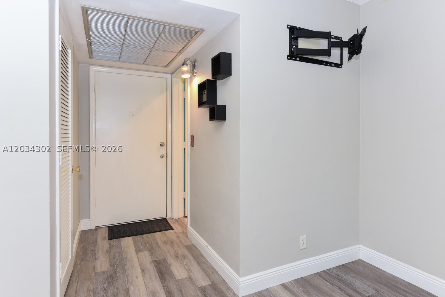 GOLDEN ARROW CONDO - Residential