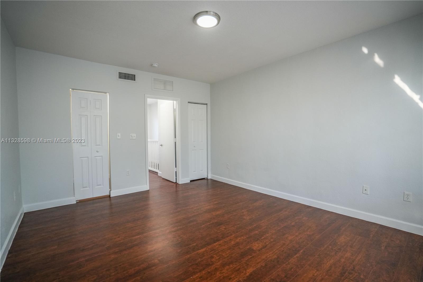 BAYVIEW TOWNHOMES CONDO - Residential Lease