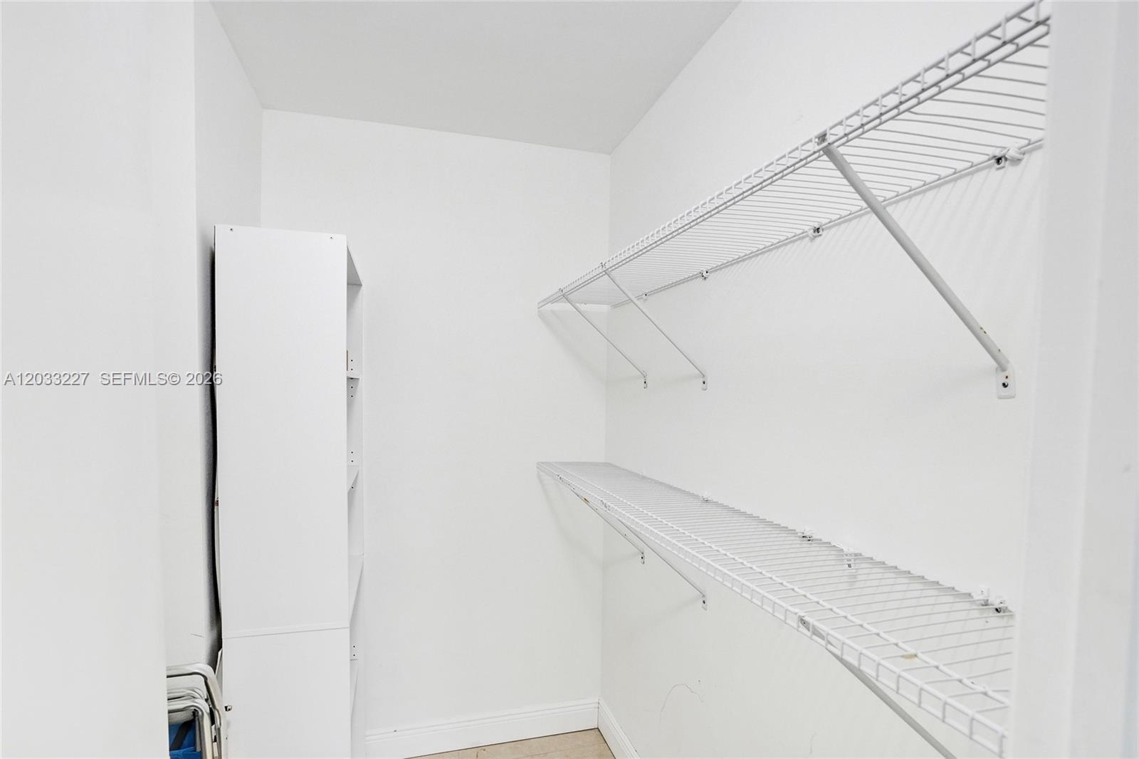 PARKER PLAZA CONDO ESTATE - Residential
