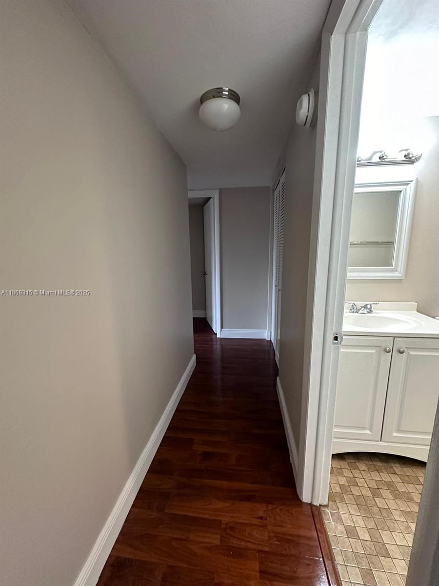 FOXCROFT APTS INC CONDO - Residential