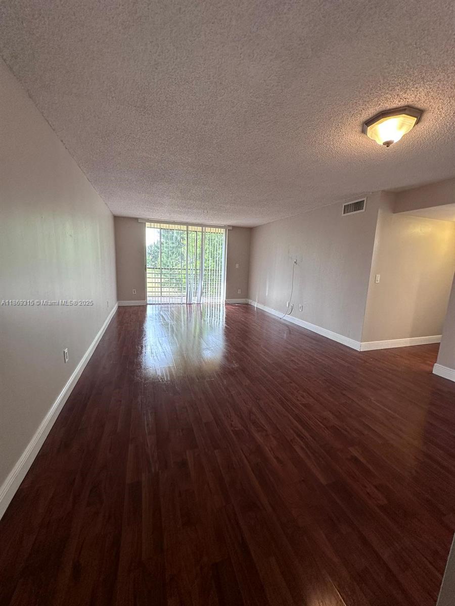 FOXCROFT APTS INC CONDO - Residential