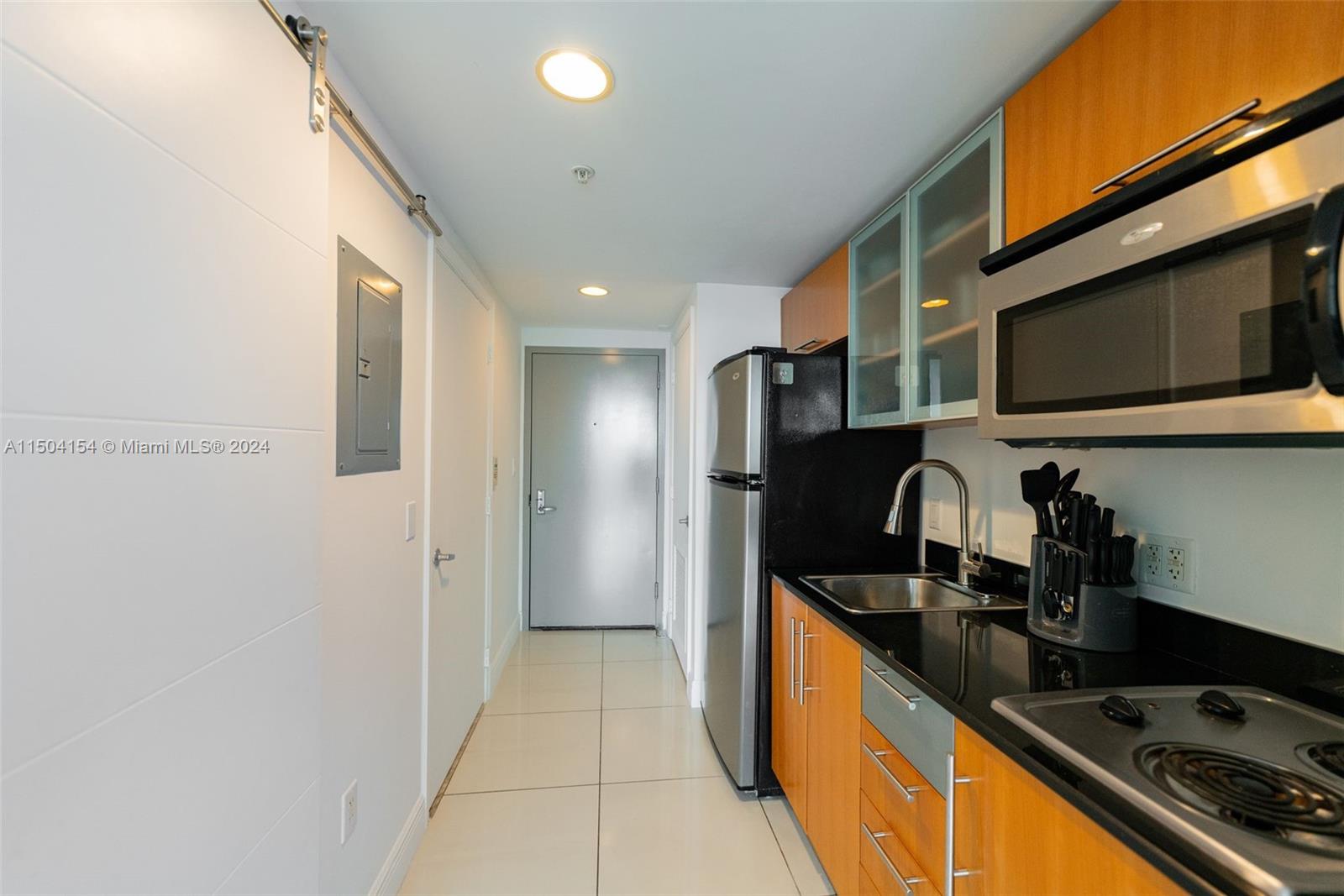 OPERA TOWER CONDO - Residential
