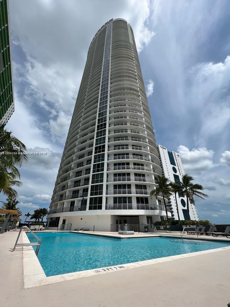 OPERA TOWER CONDO - Residential