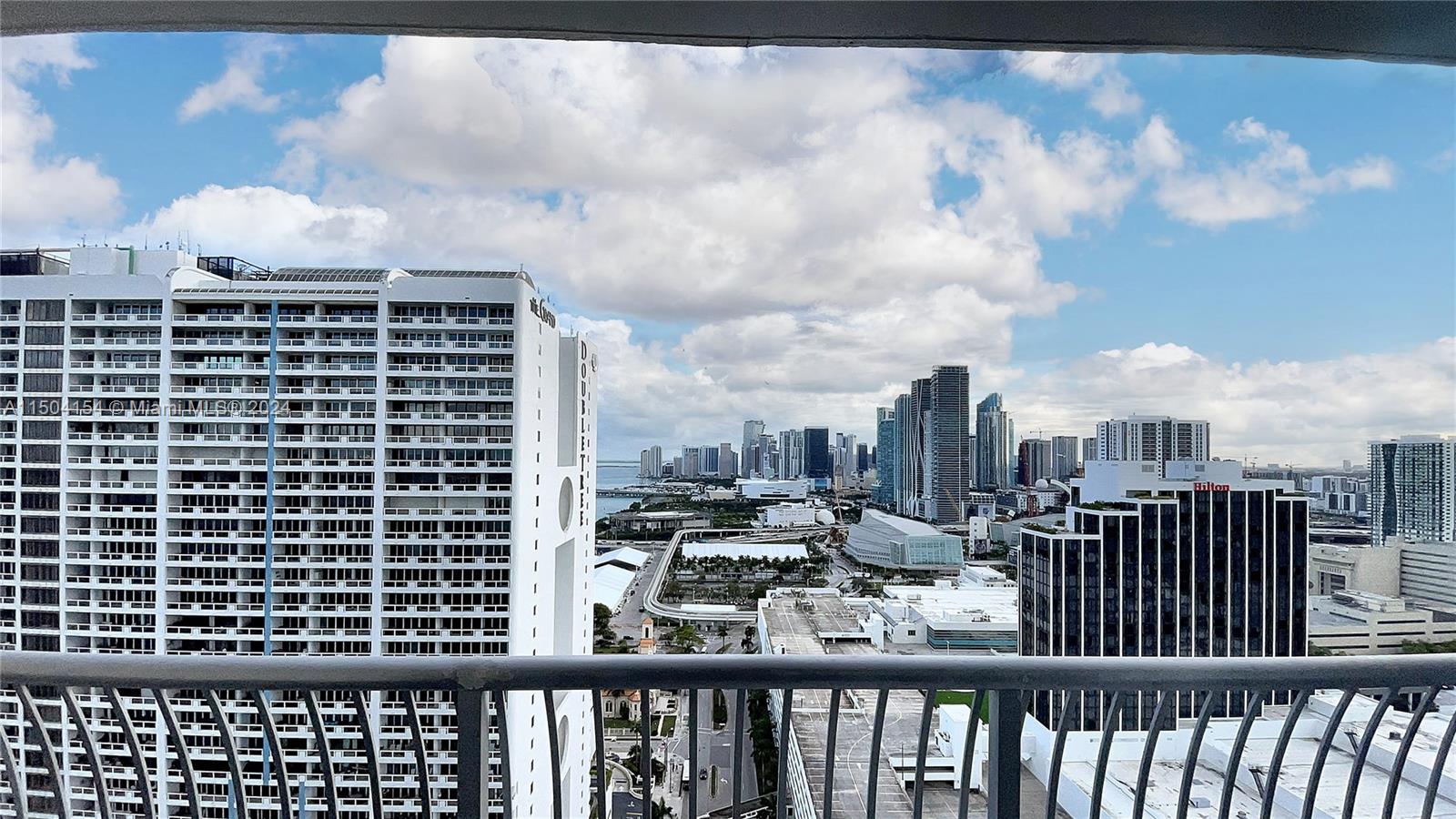OPERA TOWER CONDO - Residential