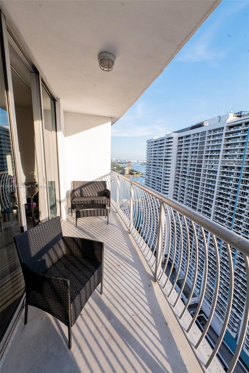 OPERA TOWER CONDO - Residential