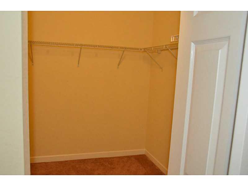 KENDALL SQUARE - Residential Lease