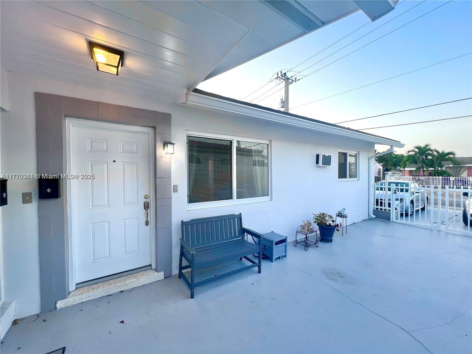 GRAPELAND HEIGHTS - Residential Lease