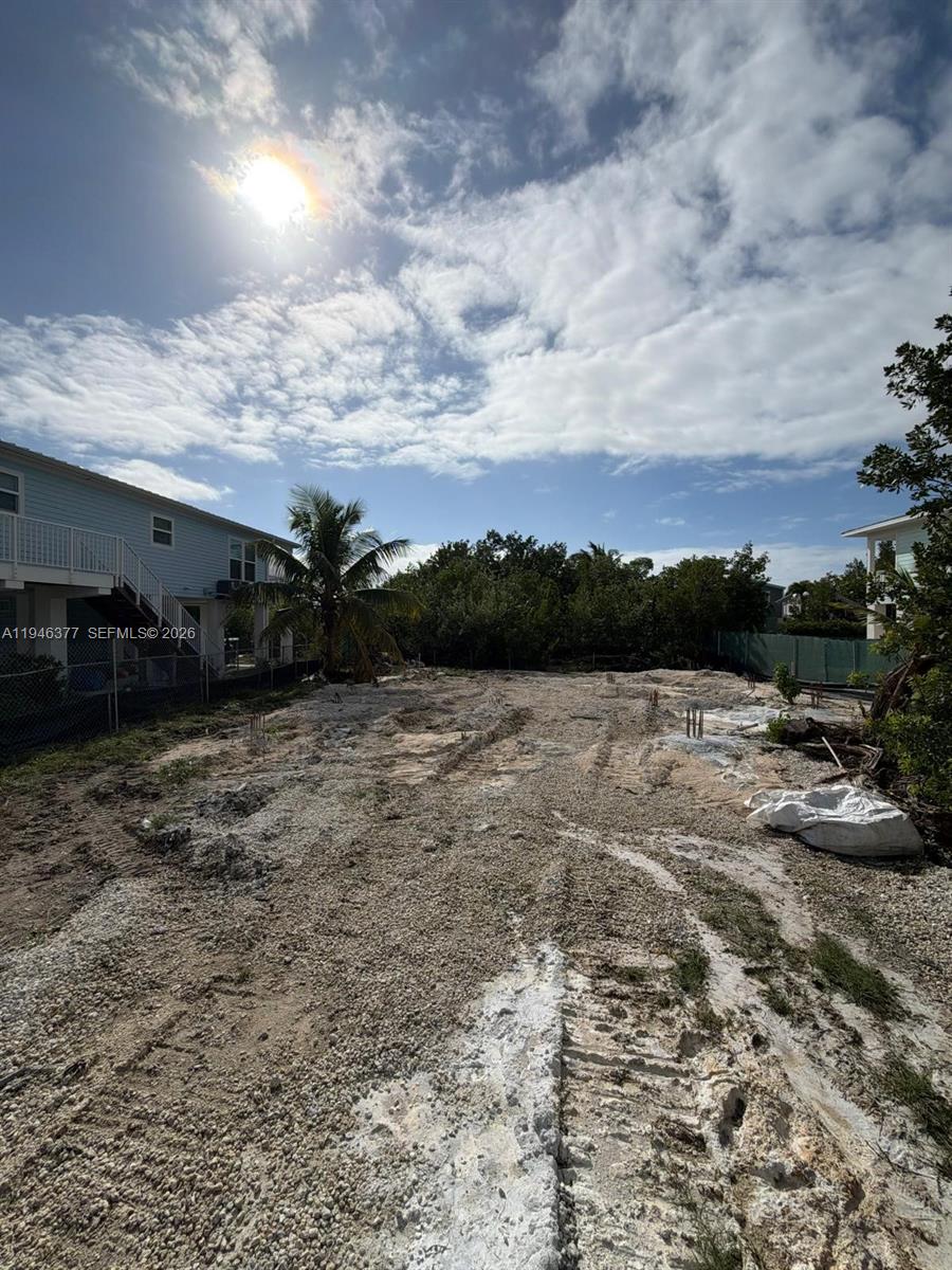 BREEZESWEPT BEACH ESTS - Land