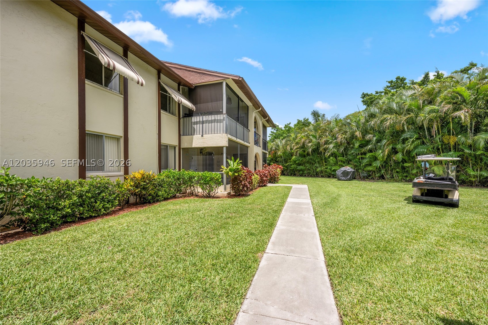 LA PINATA CONDO - Residential
