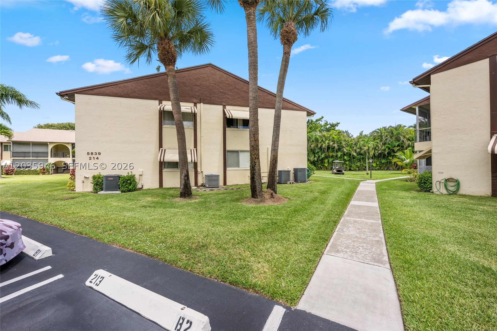 LA PINATA CONDO - Residential