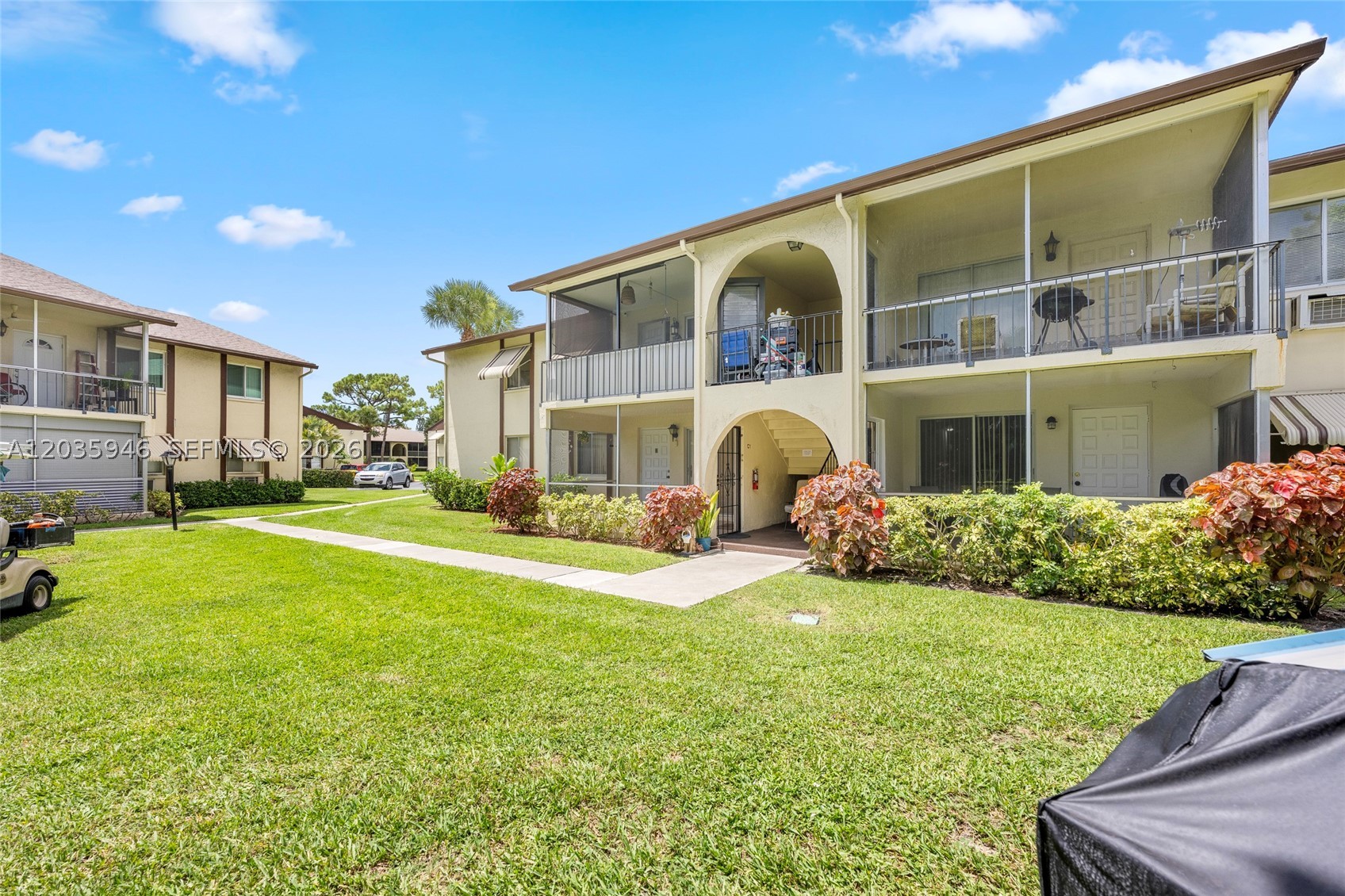LA PINATA CONDO - Residential