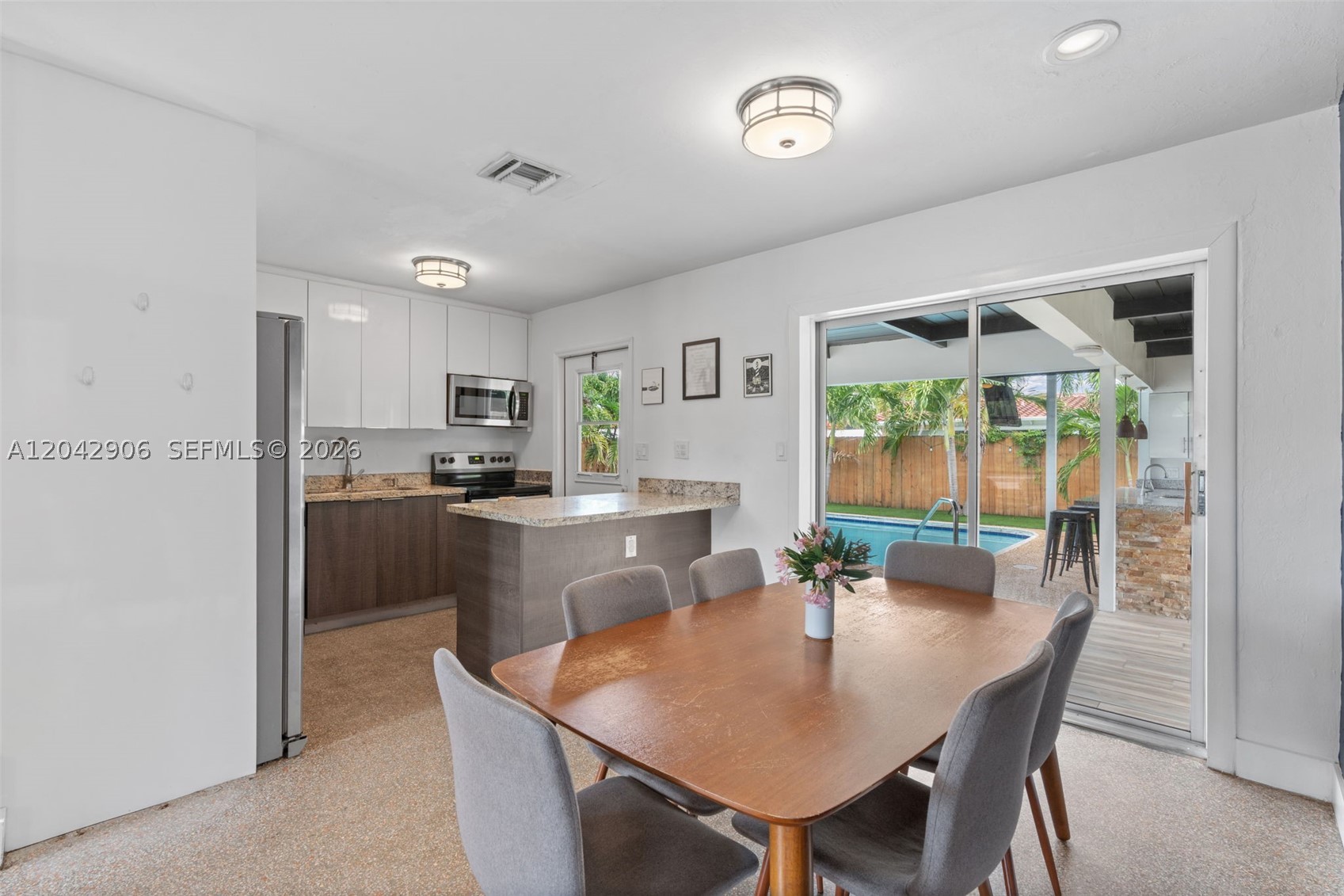 POMPANO GOLF ESTATES - Residential