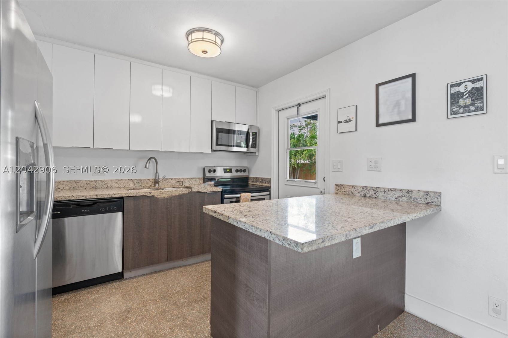 POMPANO GOLF ESTATES - Residential