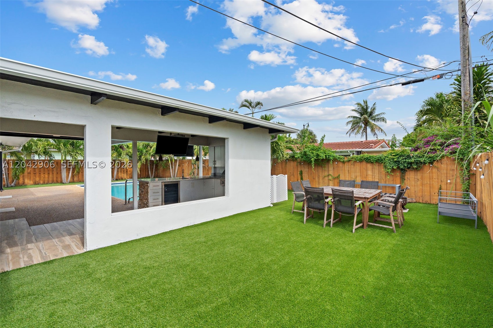 POMPANO GOLF ESTATES - Residential