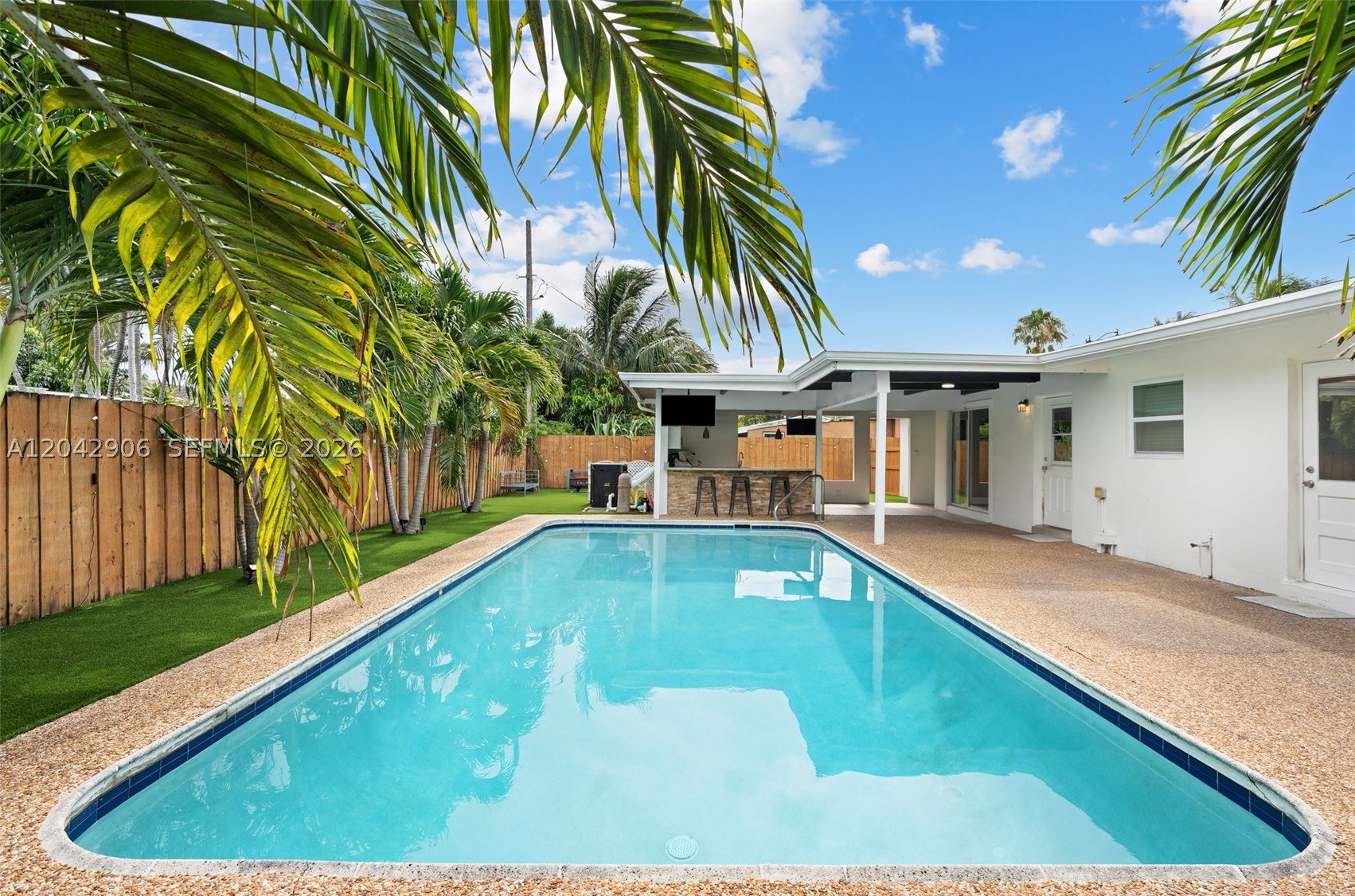 POMPANO GOLF ESTATES - Residential