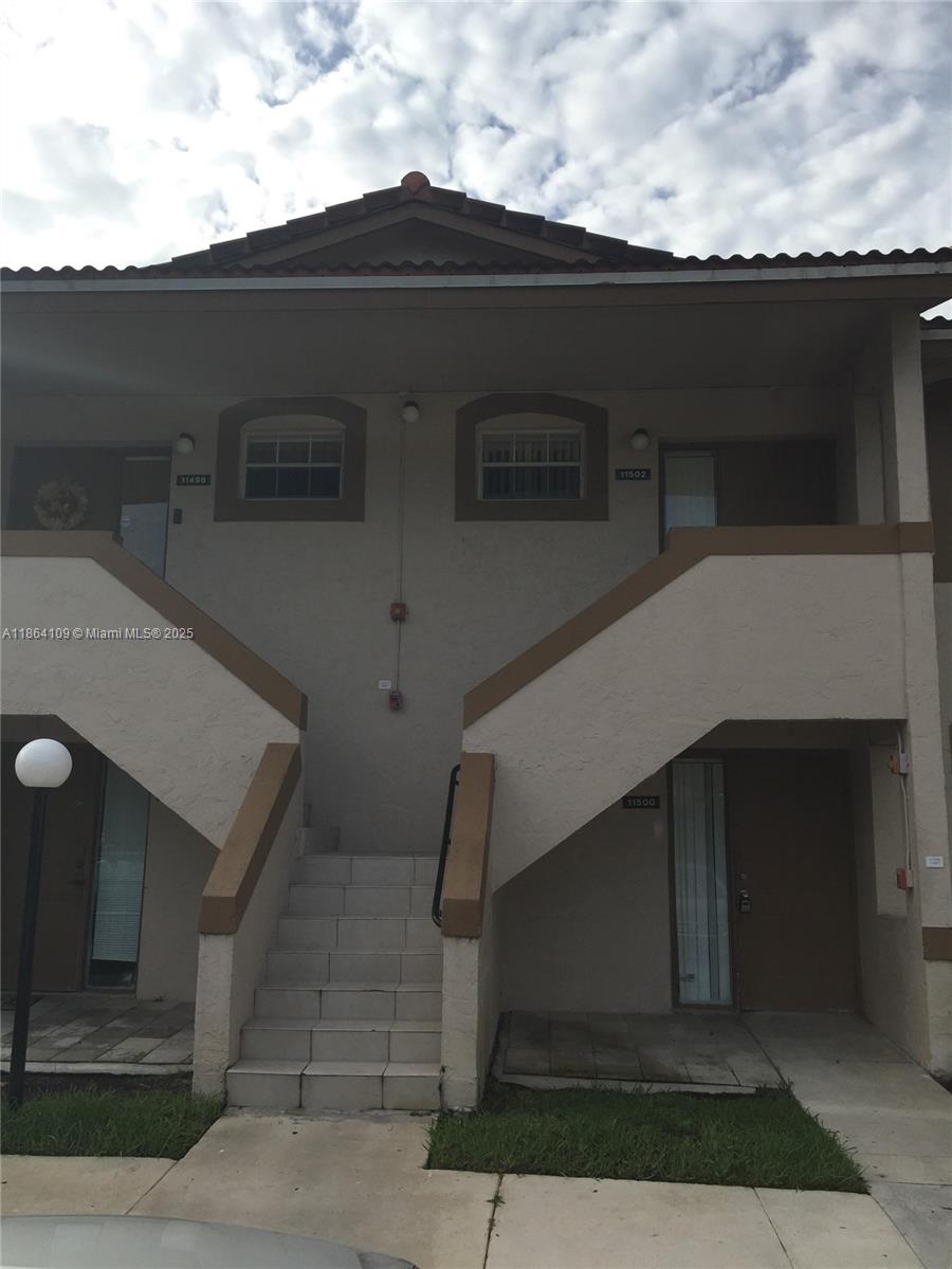CORAL VILLAGE CONDO - Residential Lease