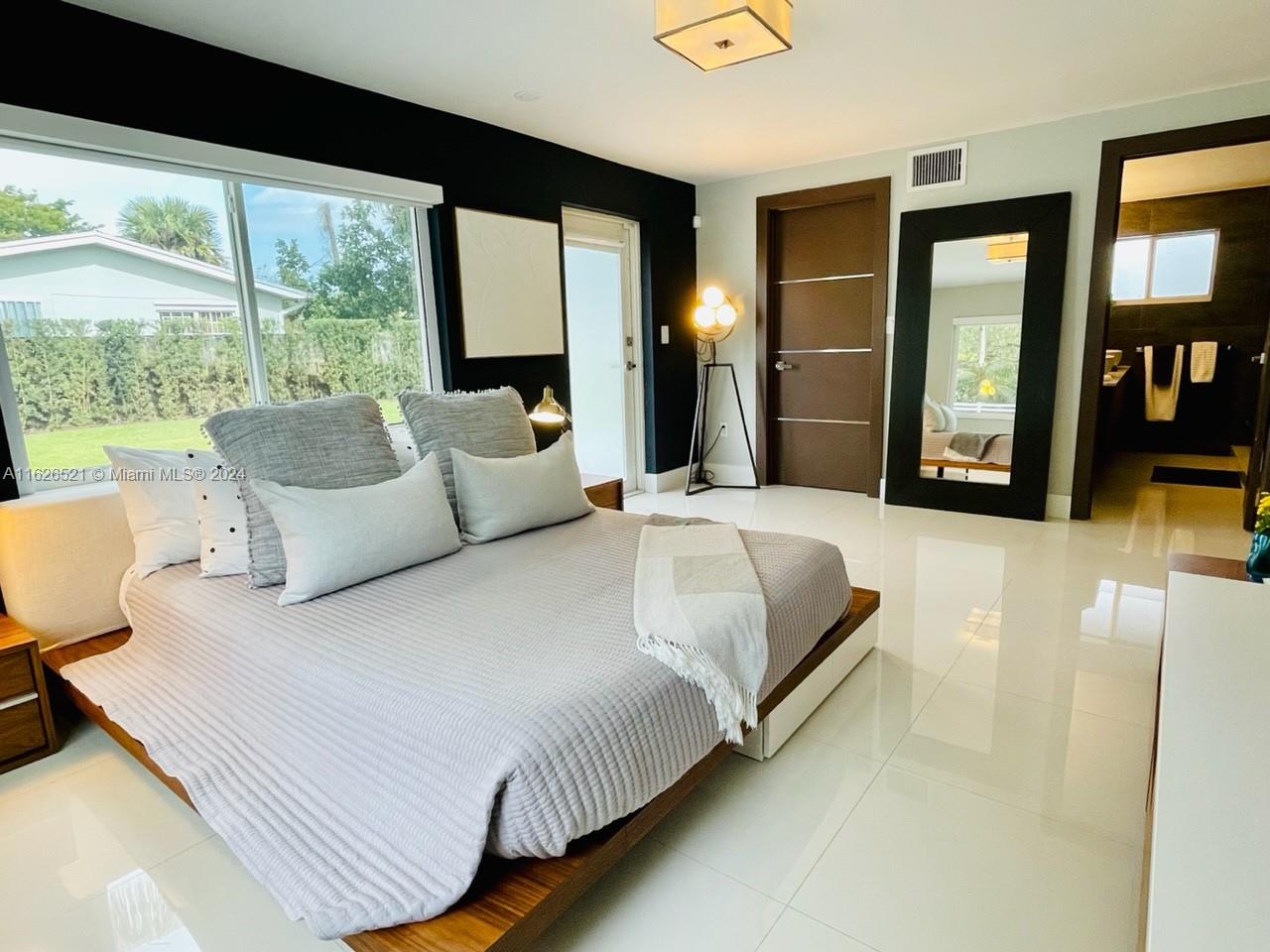 SUNNY ACRES - Residential Lease