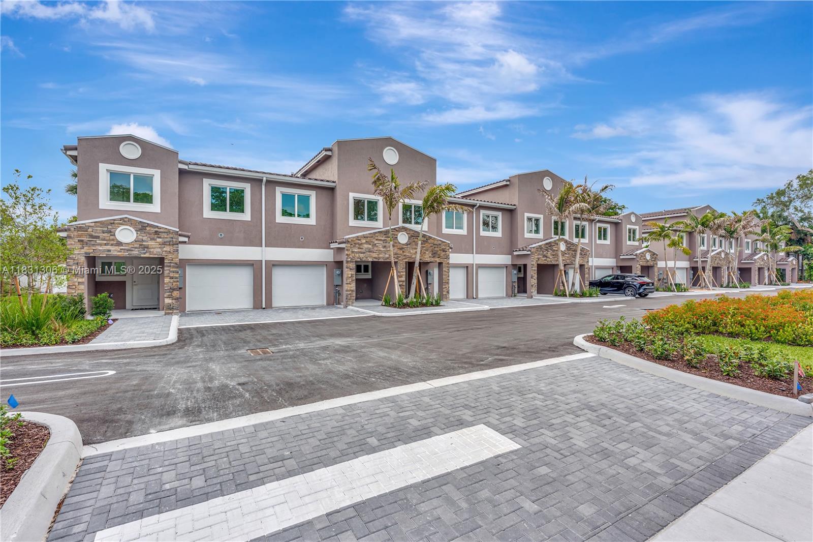 CORAL SPRINGS UNIVERSITY - Residential